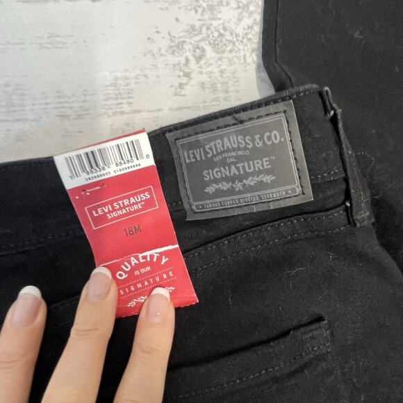 Levi Strauss Signature Black Jeans Women's Plus sz 18 High Rise Skinny Stretch - Picture 7 of 7